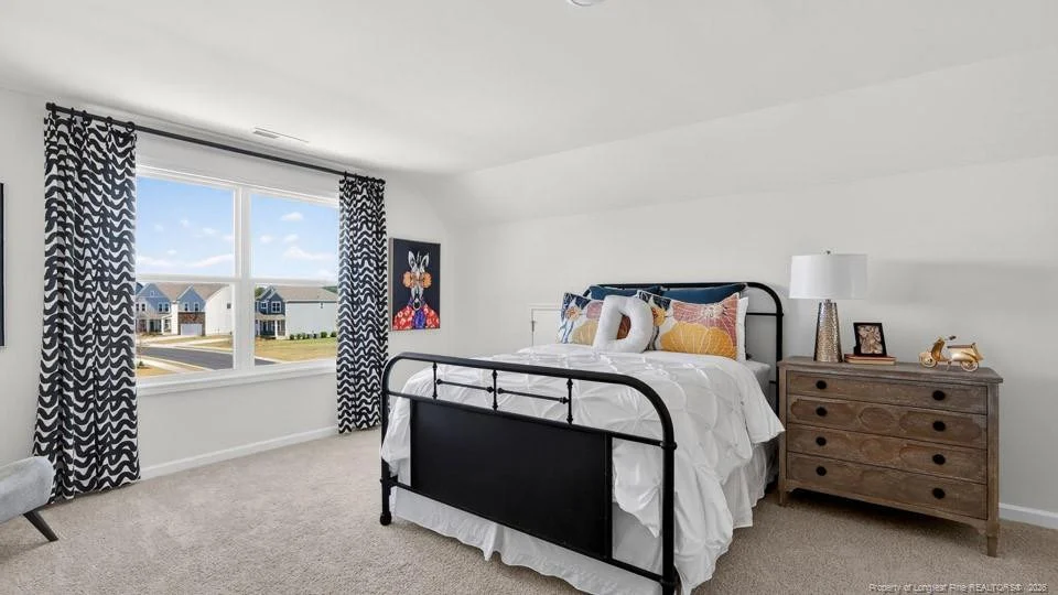 Photo of 1016 Martin Farms Boulevard
