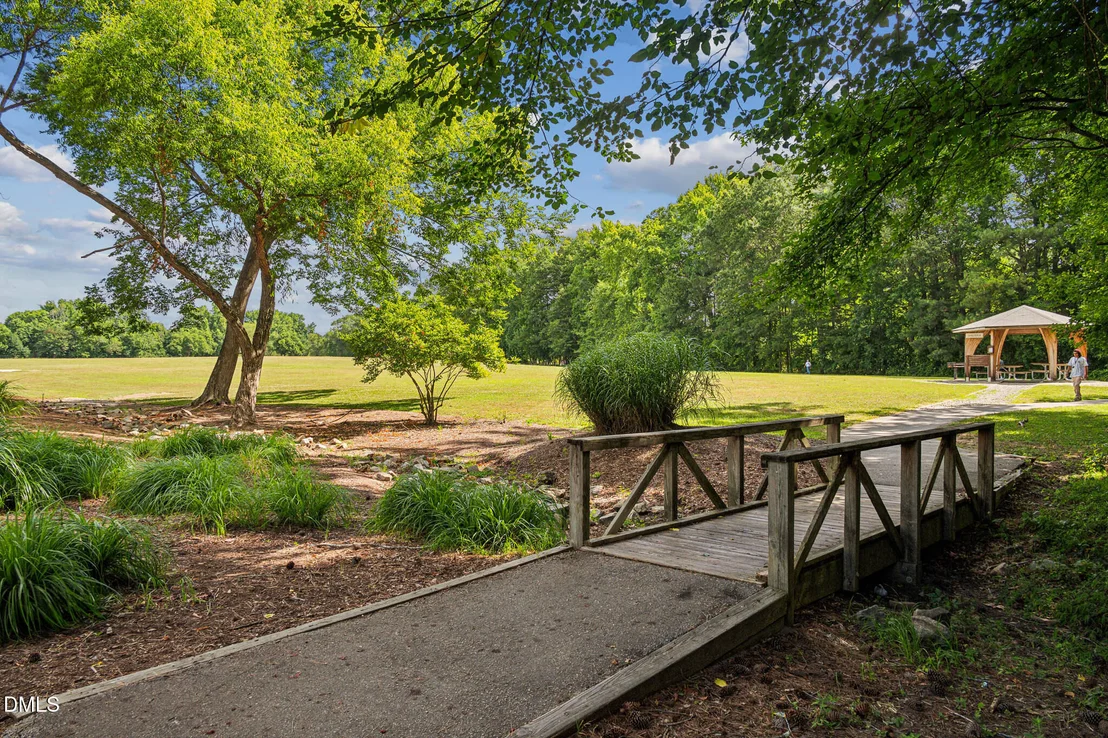 Photo of 129 Fablewood Trail