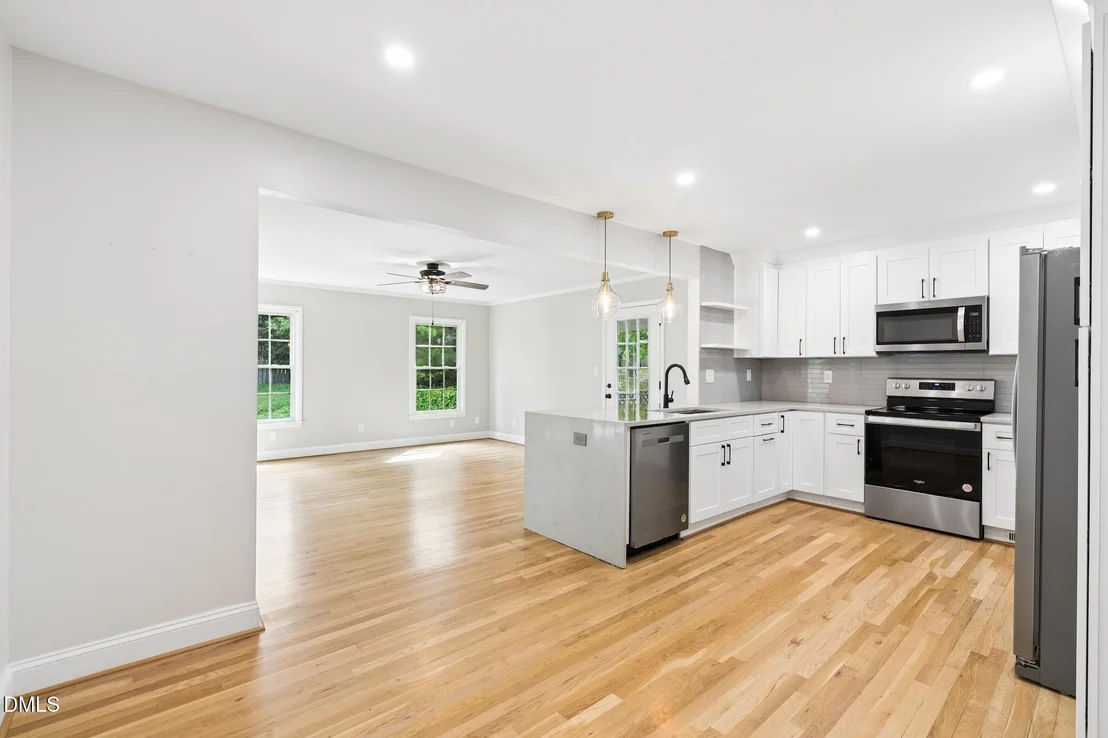 Photo of 412 Pinecroft Drive