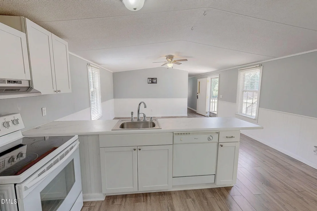 Photo of 32 Everett Avenue