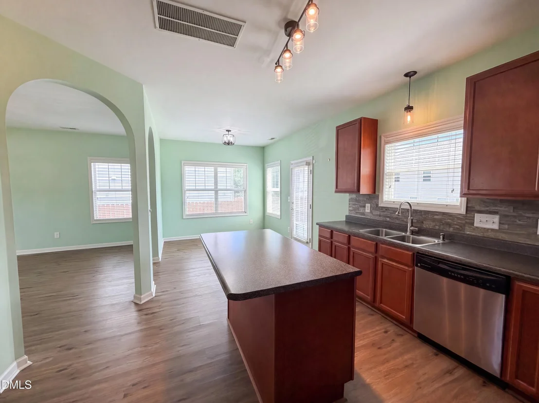 Photo of 1305 Silver Drive
