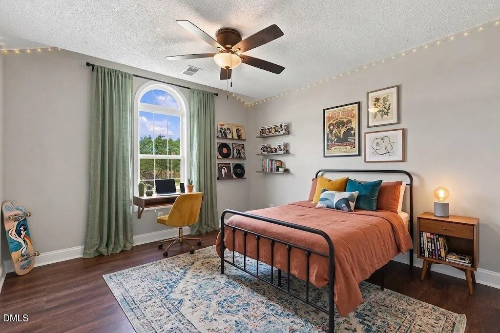 Photo of 390 Comanche Drive