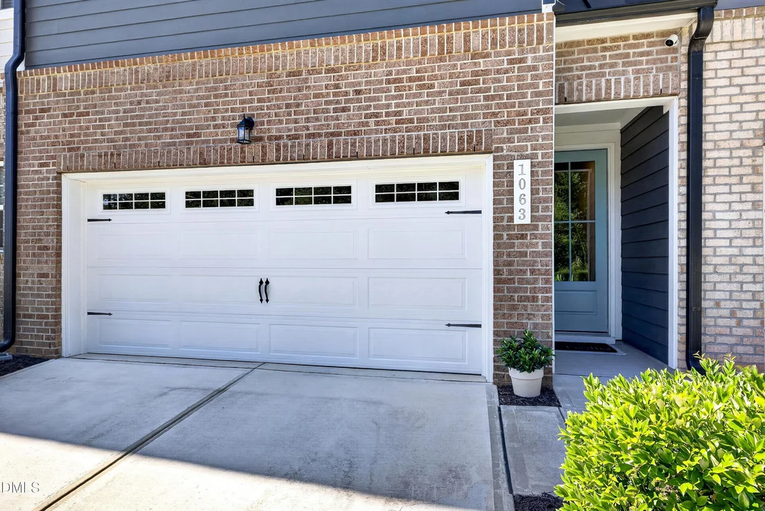 Photo of 1063 Danvers Loop