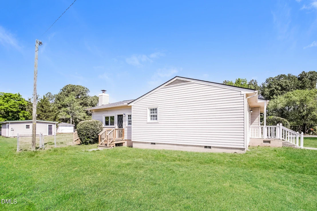 Photo of 870 Abbott Road