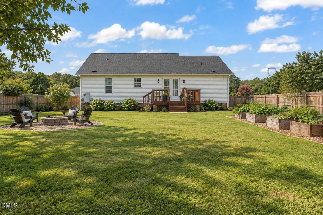 Photo of 105 Marianna Place