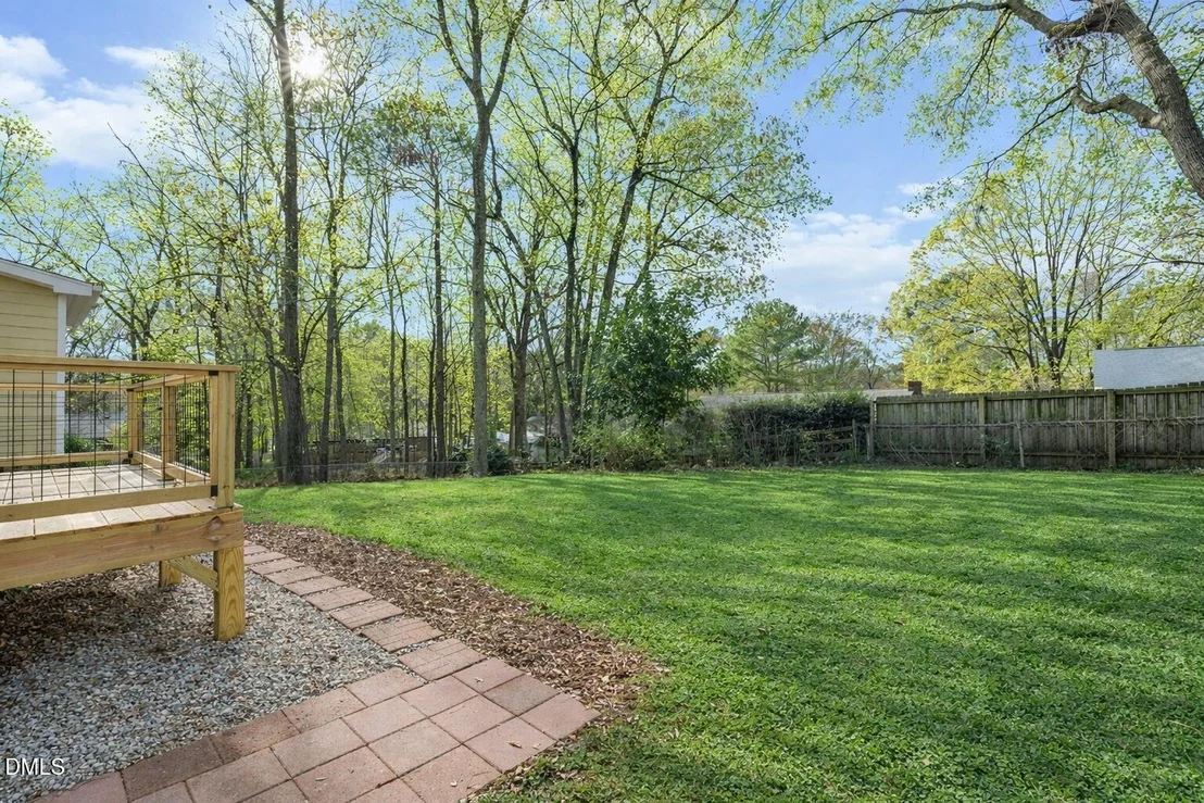 Photo of 514 Holtz Lane