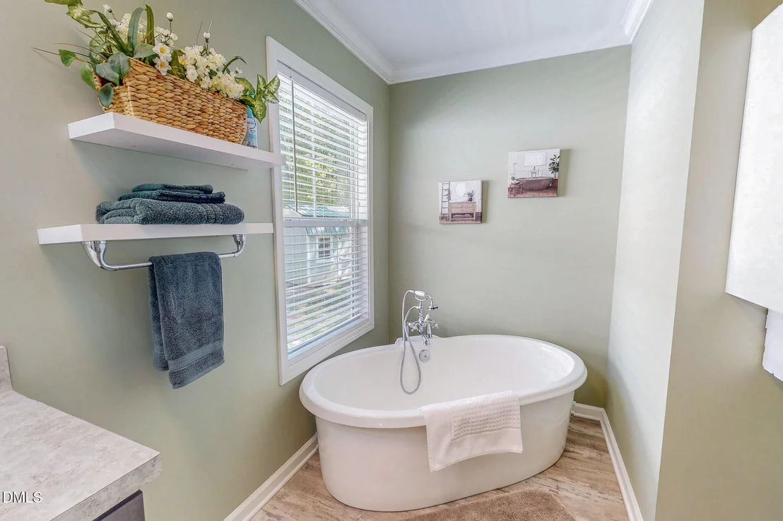 Photo of 42 Tom Webb Road