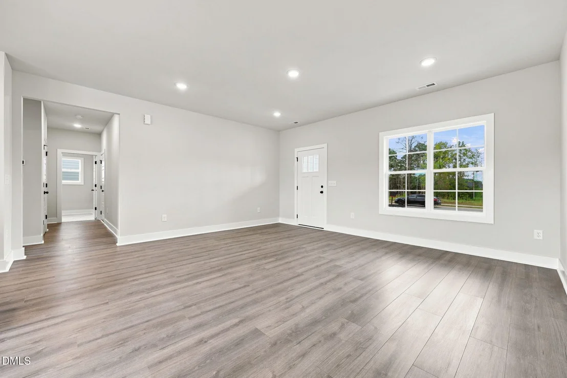 Photo of 151 Grinnell Loop