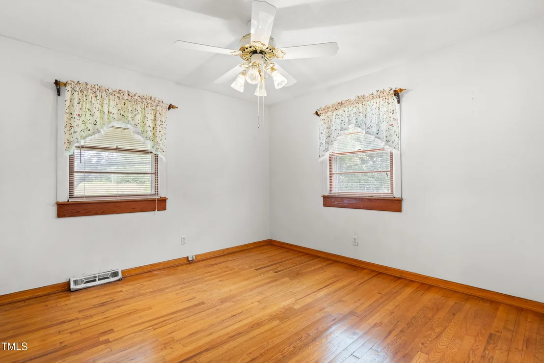 Photo of 207 Wendell Road