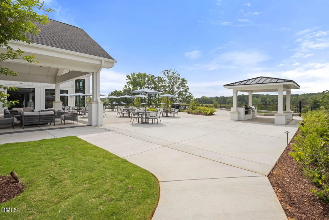 Photo of 949 Steeplechase Boulevard