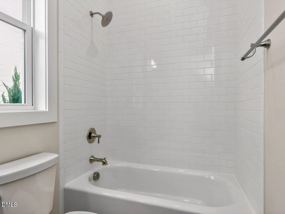 Photo of 1528 Level Stream Road