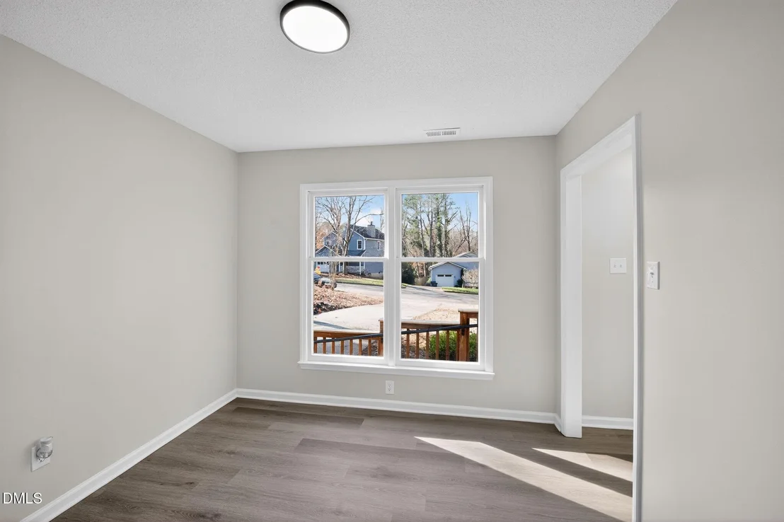 Photo of 1701 Valley
