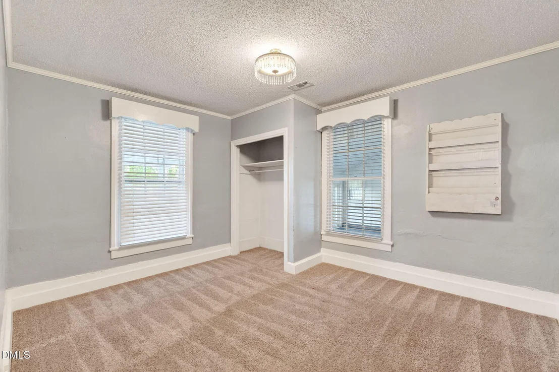 Photo of 207 W 3rd Street
