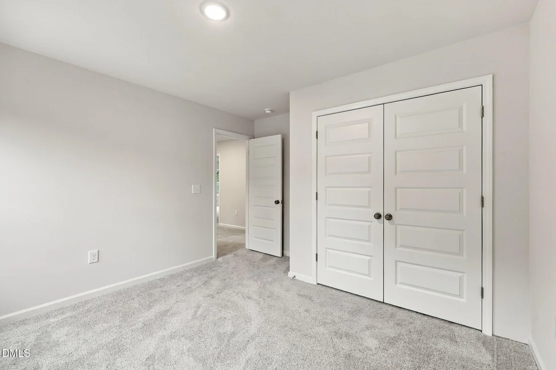 Photo of 709 Crestview Drive