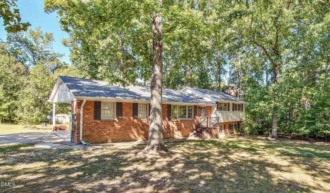 Photo of 6424 Amhurst Road