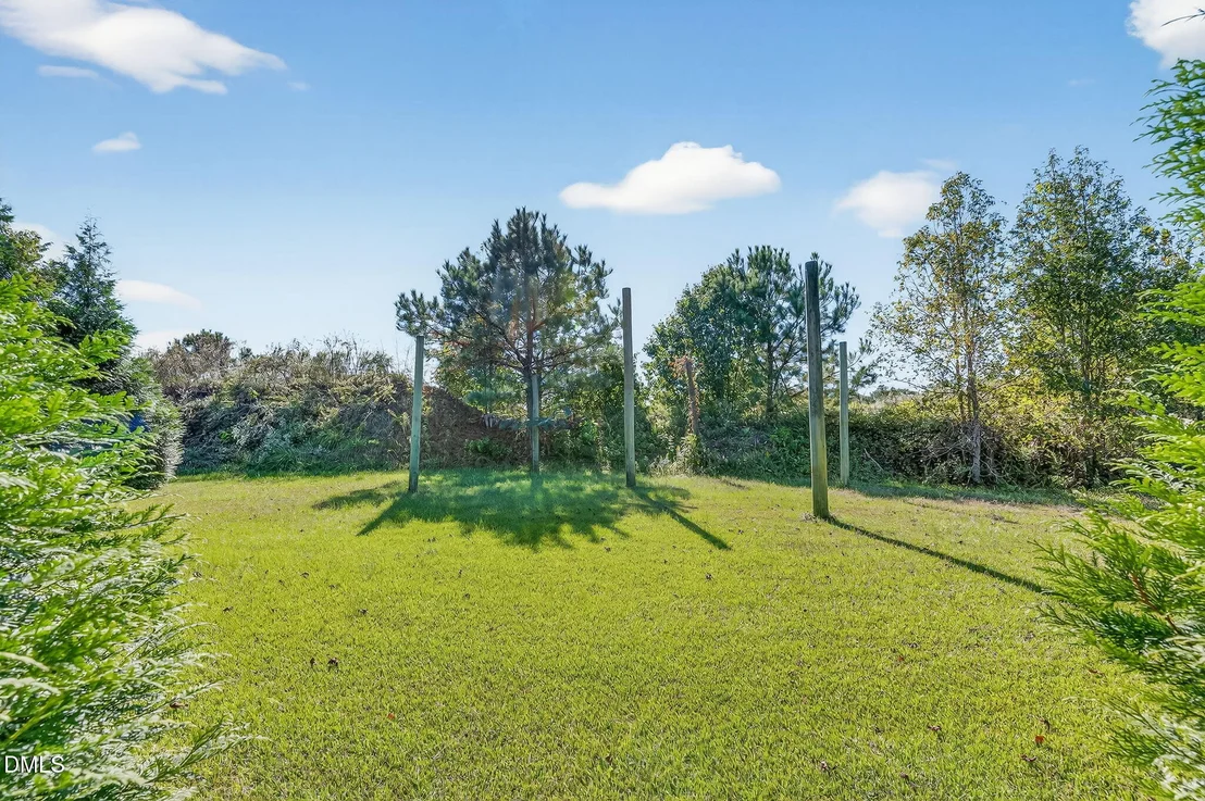 Photo of 1190 Sanders Road