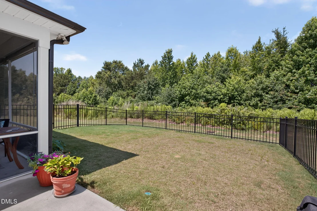 Photo of 104 Shadowbrook Trail