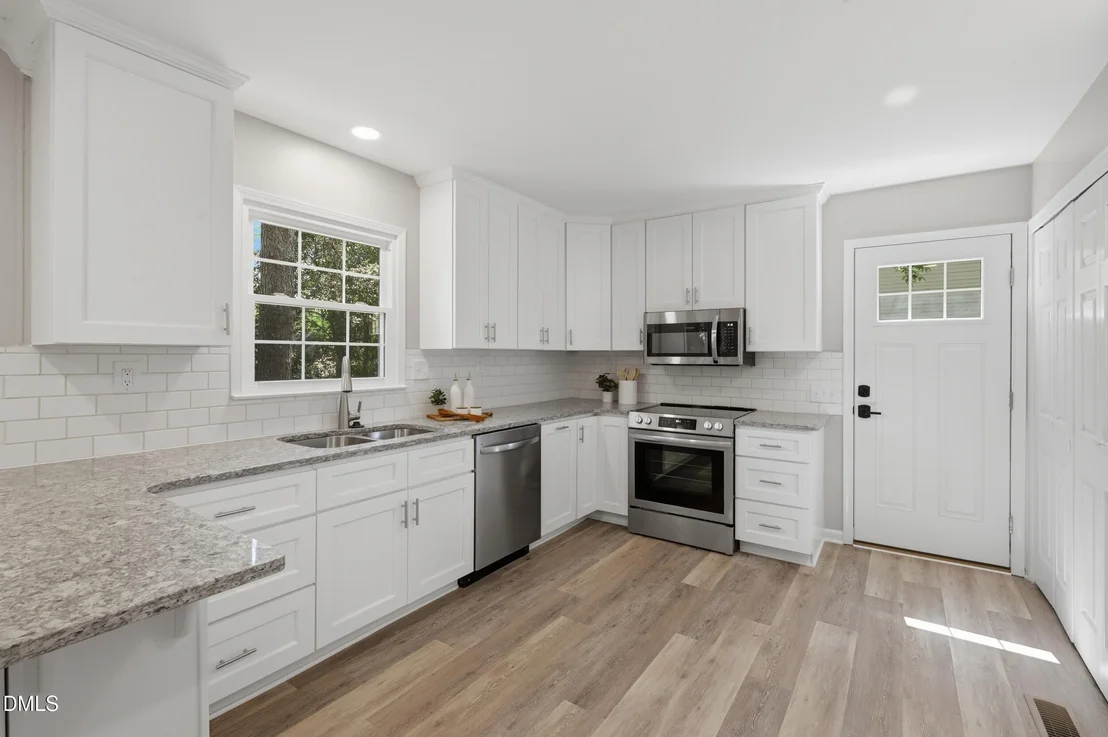 Photo of 5805 Newhall Road