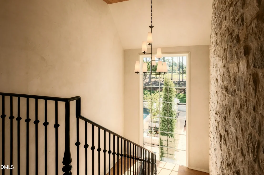 Photo of 1208 Barcroft Place
