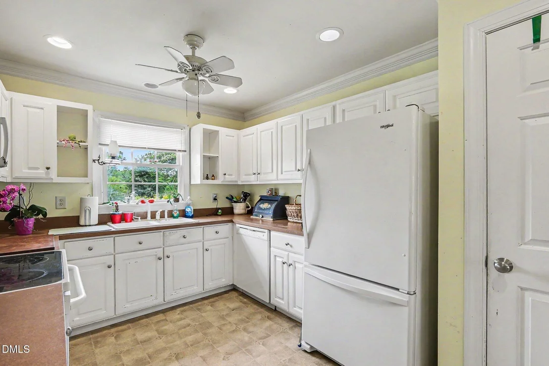 Photo of 1750 Tom Oakley Road