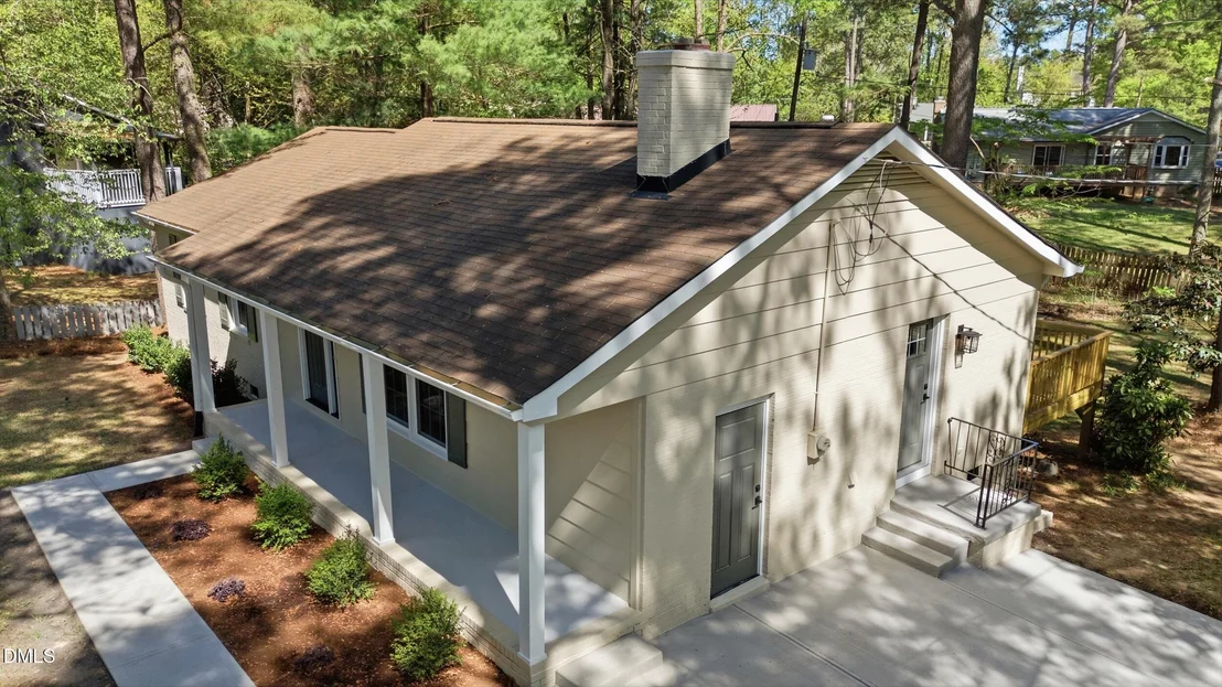 Photo of 5805 Newhall Road