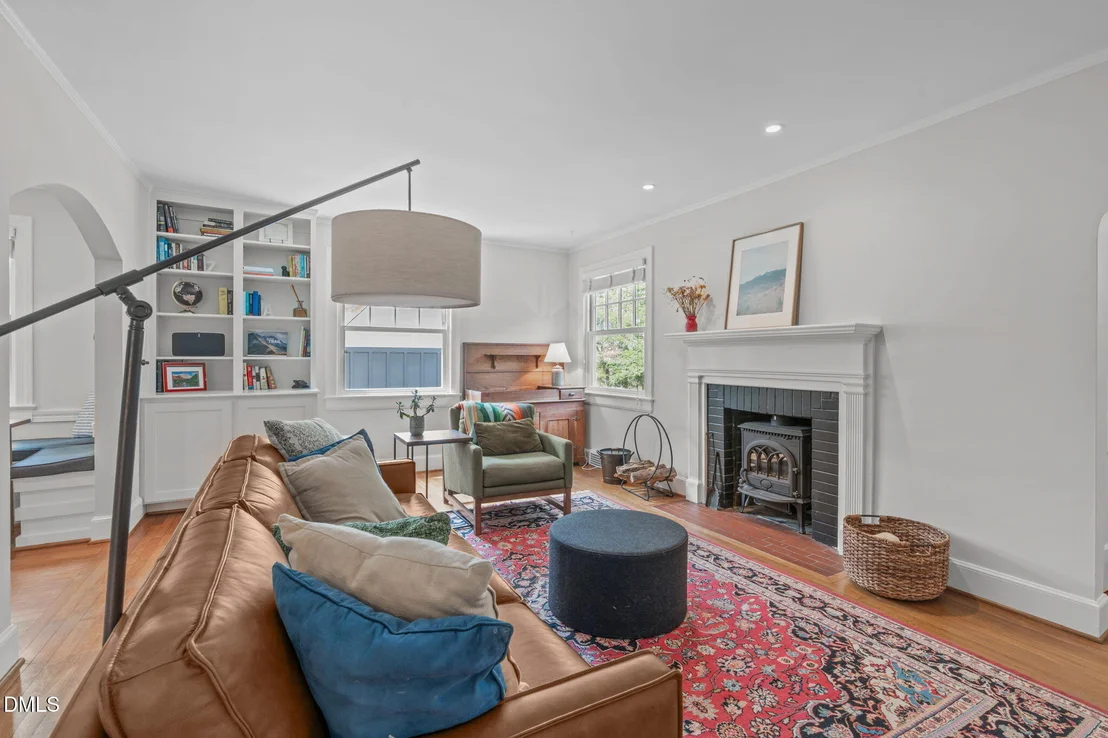 Photo of 2111 Pershing Street