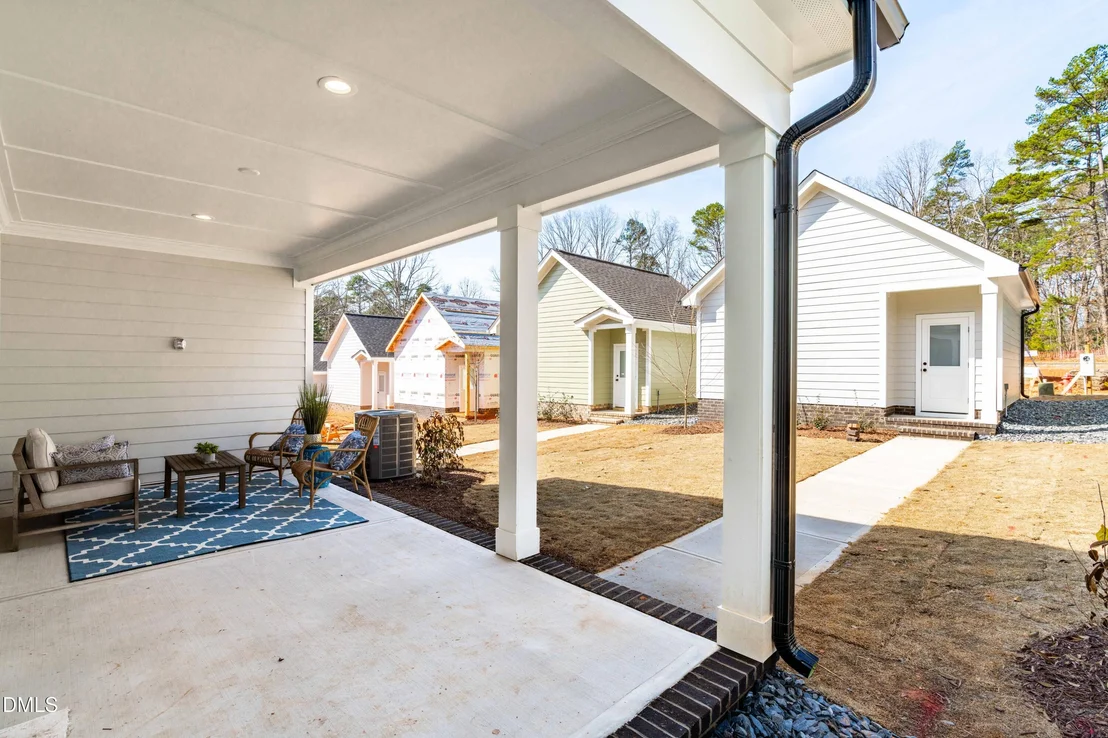 Photo of 722 1/2 Powell Drive
