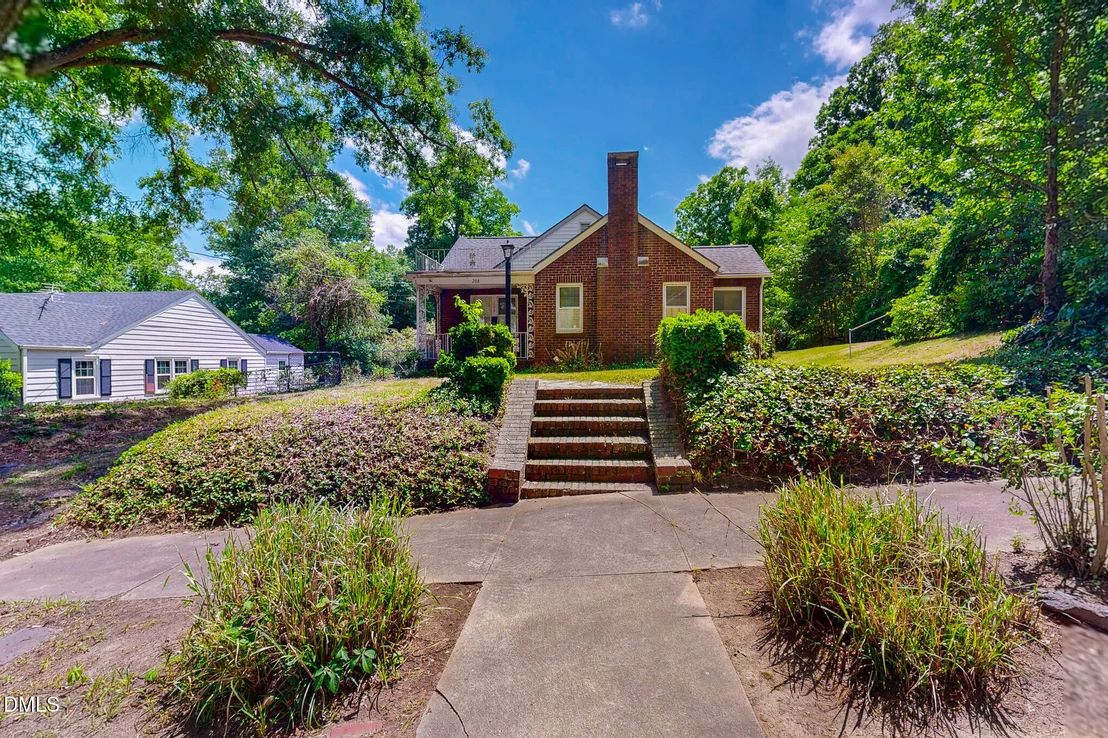 Photo of 208 Forestwood Drive
