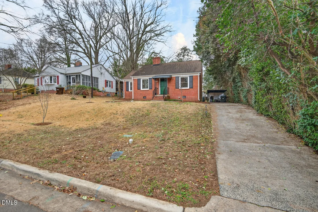 Photo of 1811 Forest Road