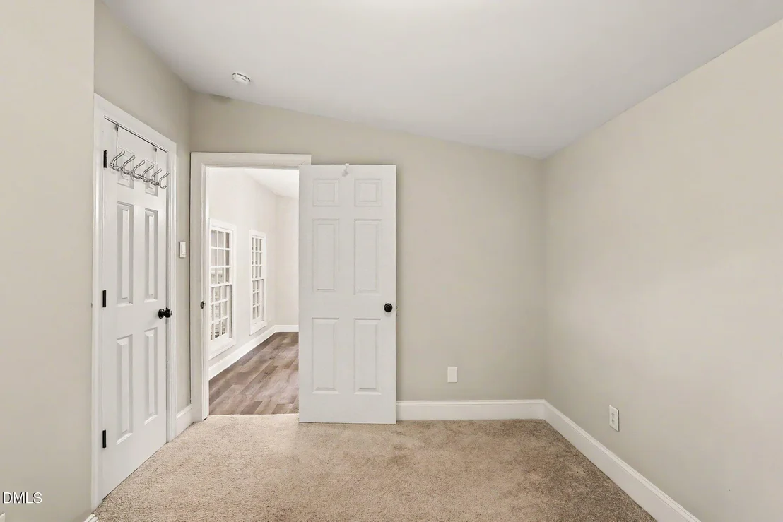 Photo of 7004 Norwich Drive