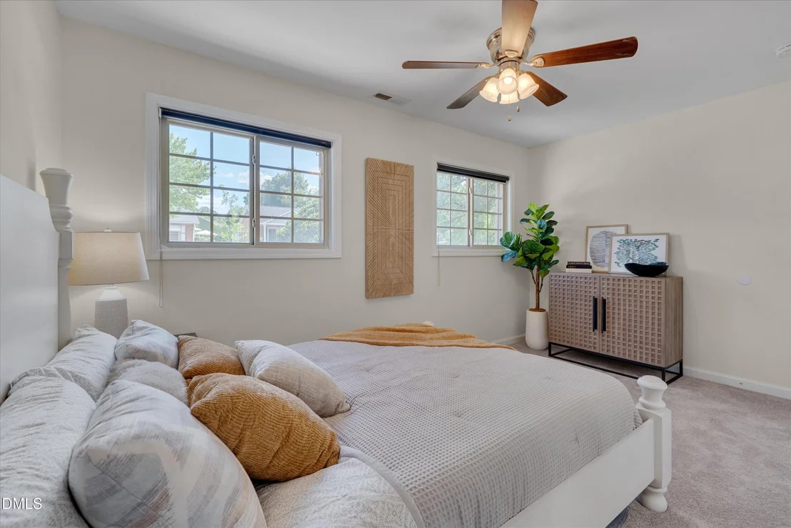 Photo of 2224 Emerson Place