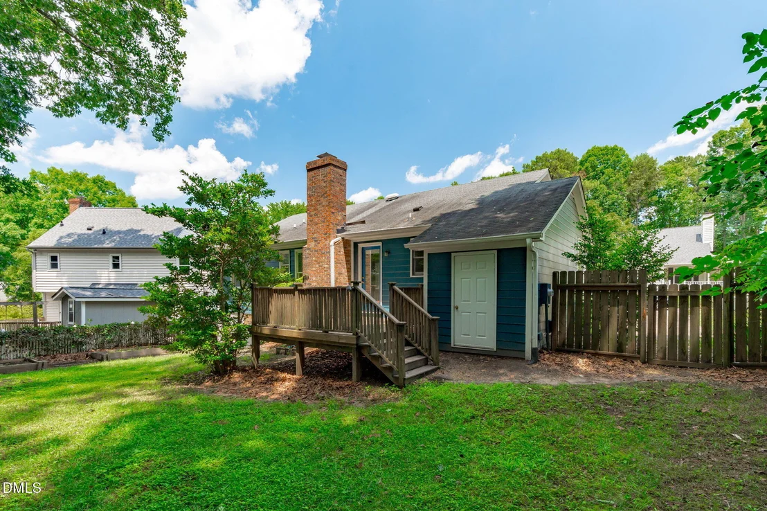 Photo of 8109 Round Oak Road