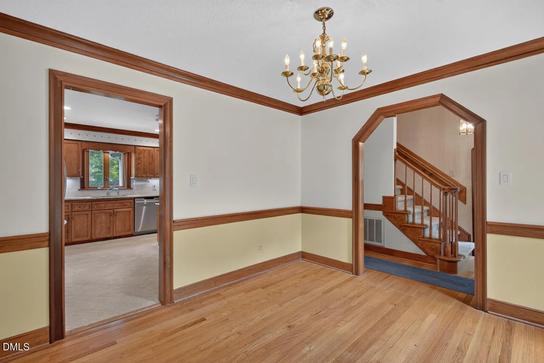 Photo of 6125 Iris Drive