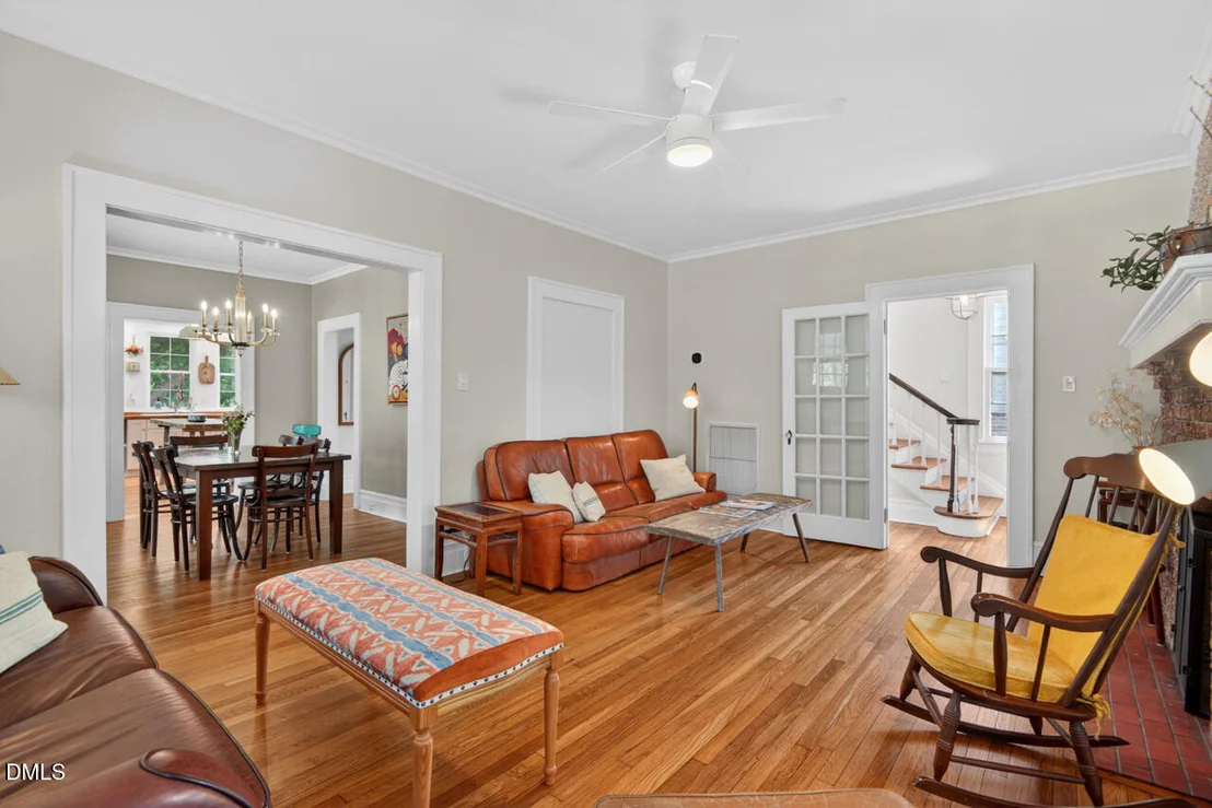 Photo of 321 W Trinity Avenue
