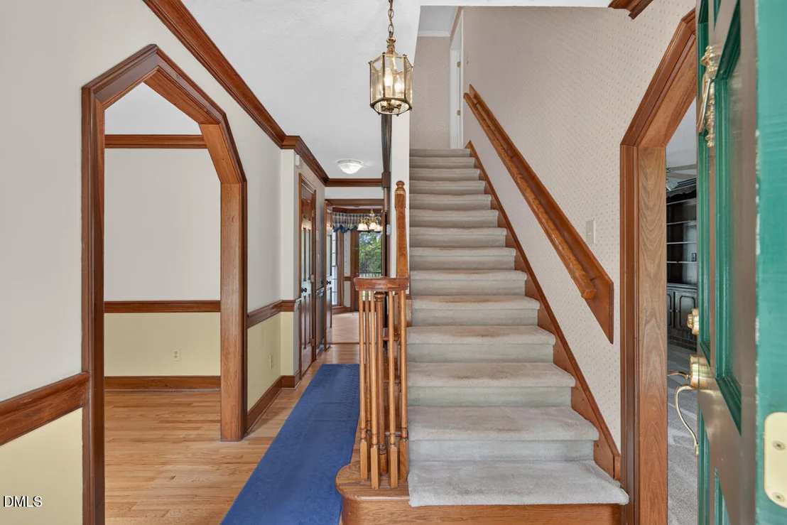 Photo of 6125 Iris Drive
