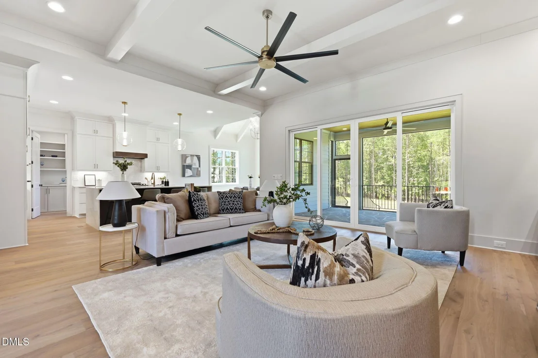 Photo of 35 Chestnut Oak Drive