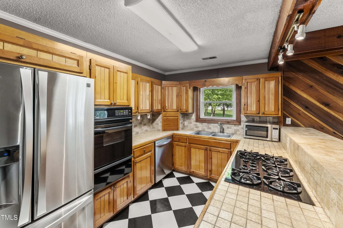 Photo of 5635 Baptist Assembly Road