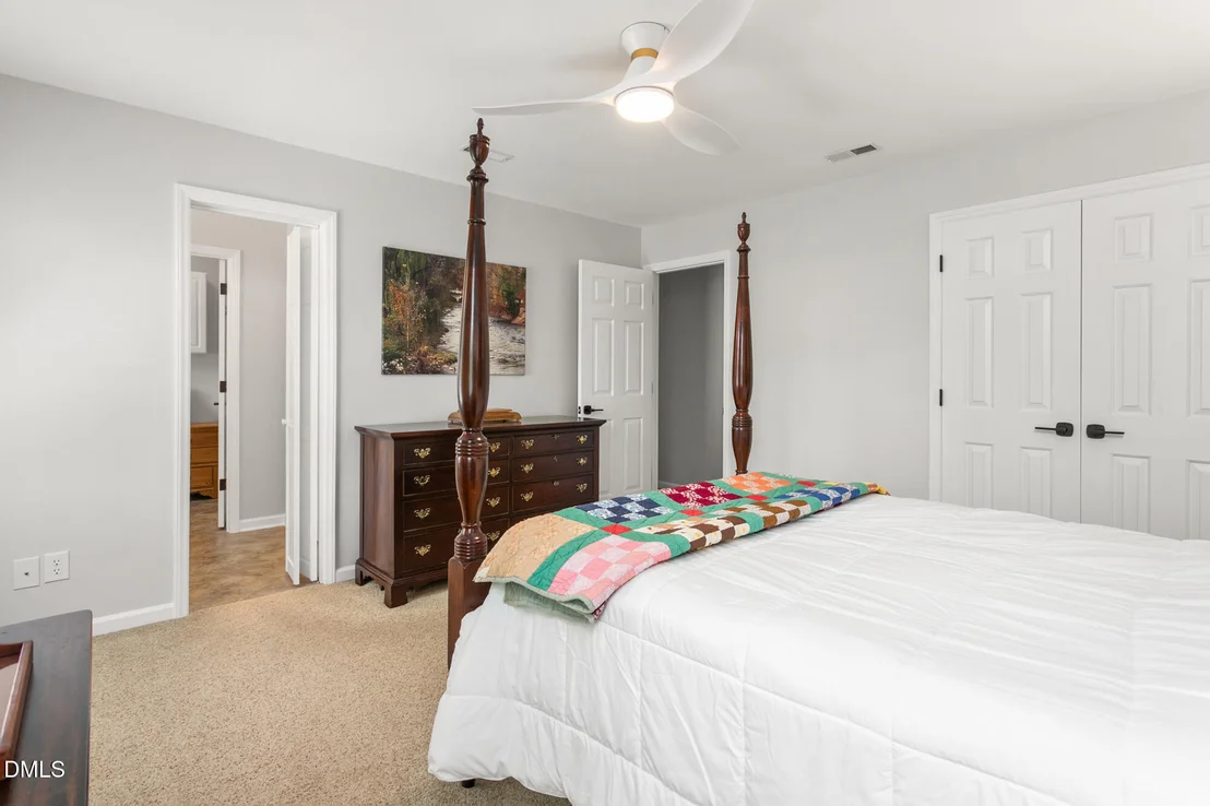 Photo of 207 Windrift Drive