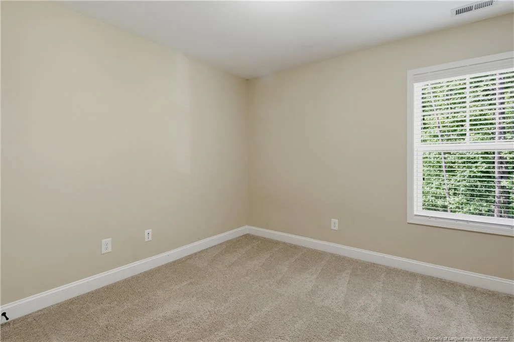 Photo of 31 Waterside Circle