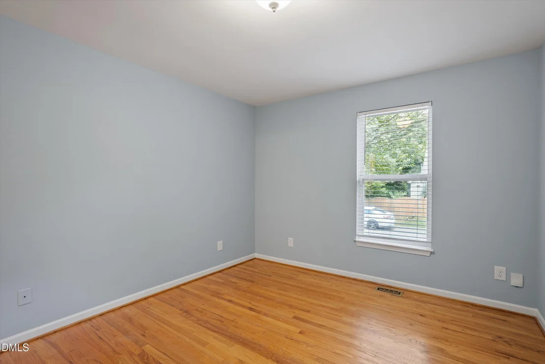 Photo of 552 Moseley Lane