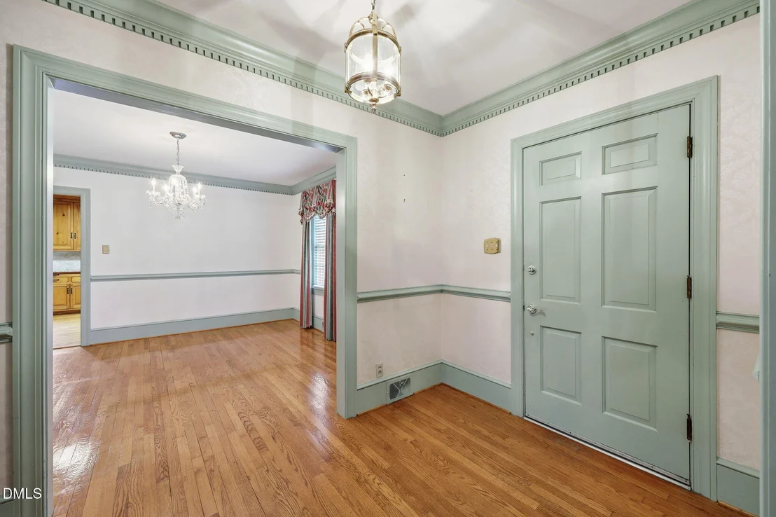 Photo of 212 Hillcrest Drive