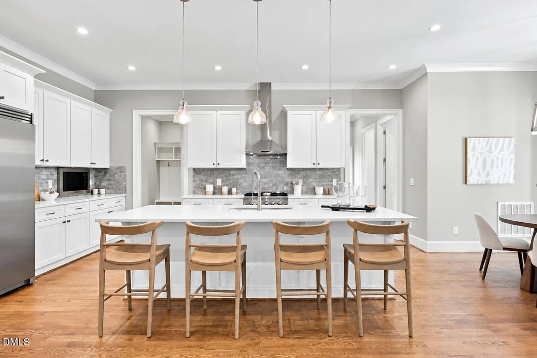 Photo of 3526 Westglen Road