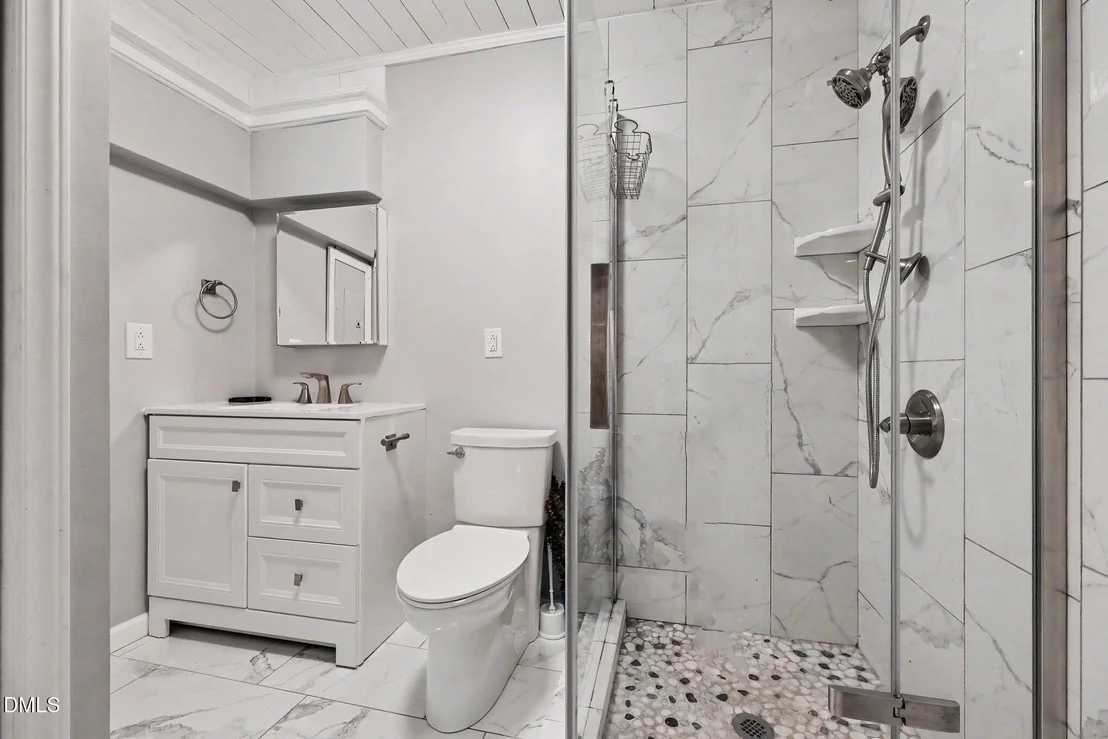 Photo of 1204 Belhaven Road