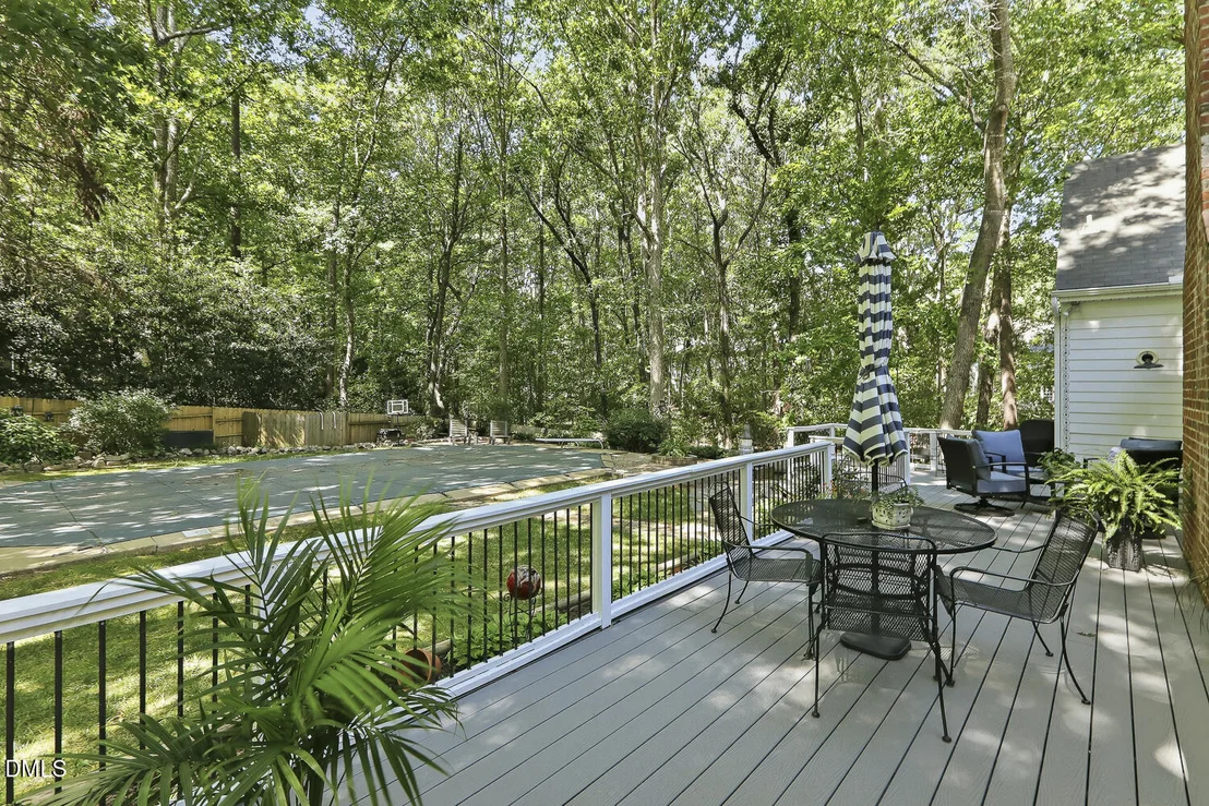 Photo of 429 Grosvenor Drive