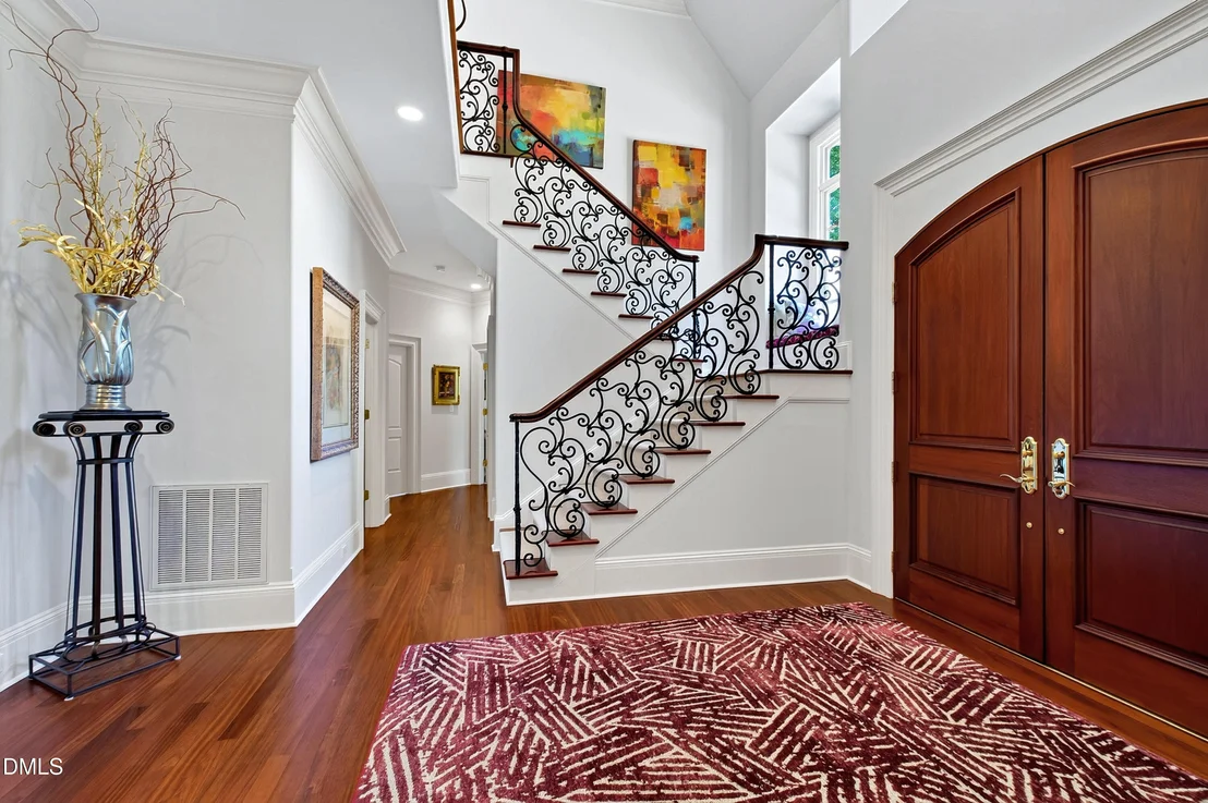 Photo of 113 Richelieu Drive
