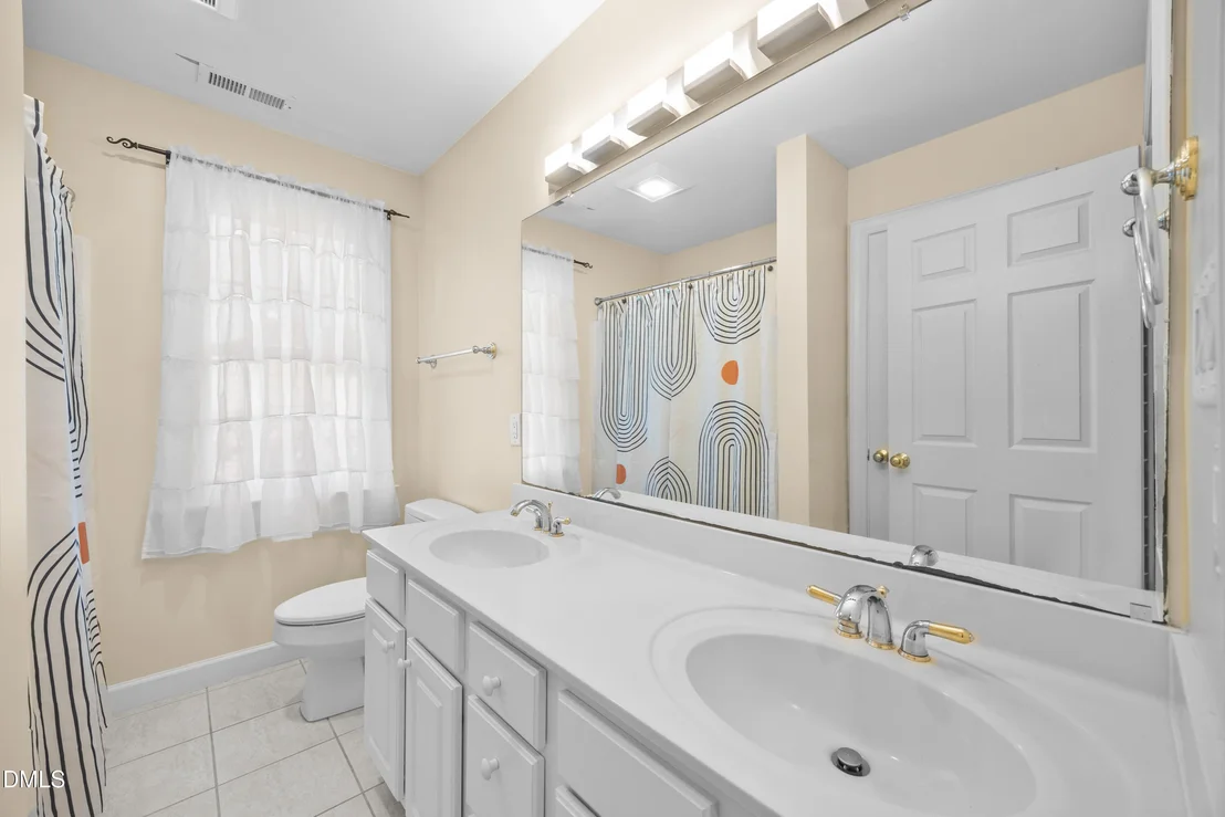 Photo of 143 S Fields Circle