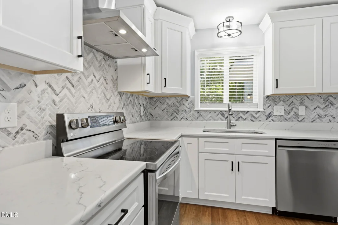 Photo of 2800 Davie Drive