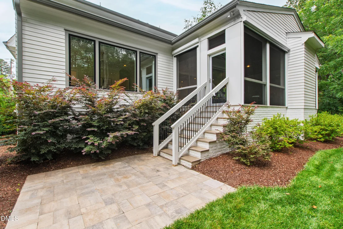 Photo of 2101 Gresham Lake Road