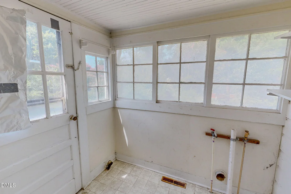 Photo of 151 Wrenon Avenue