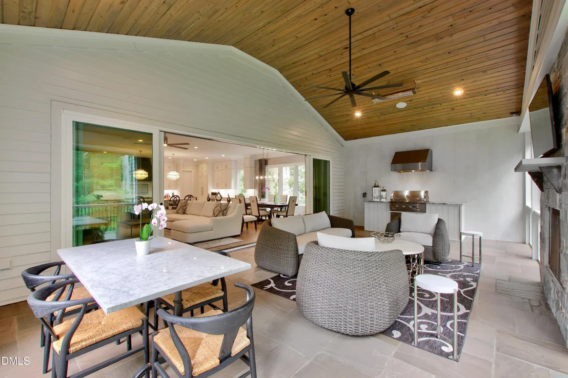 Photo of 2101 Gresham Lake Road